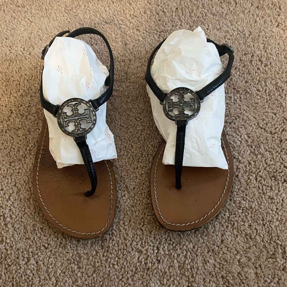 Tory Burch T- Strap sandal in black leather